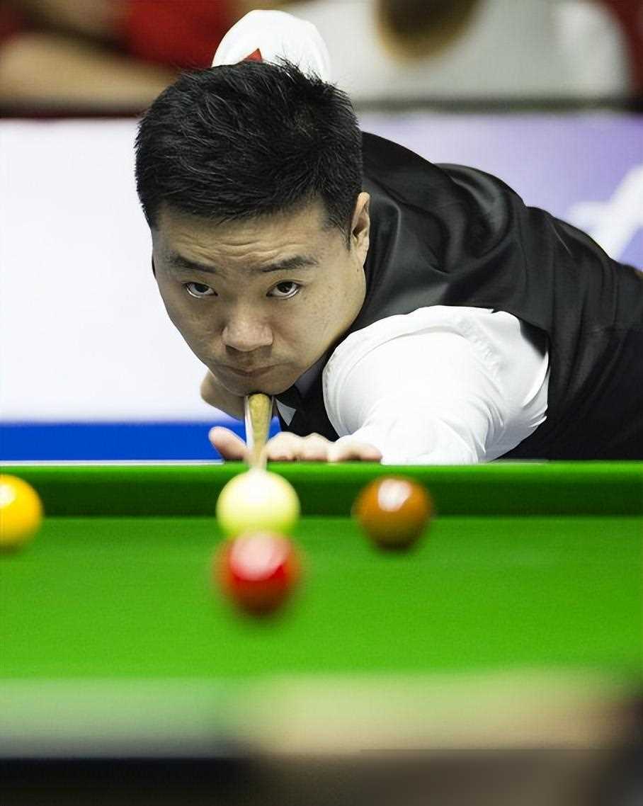 球员表现与 球员表现与