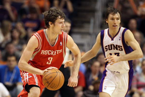 诱导其出拍 诱导其出拍